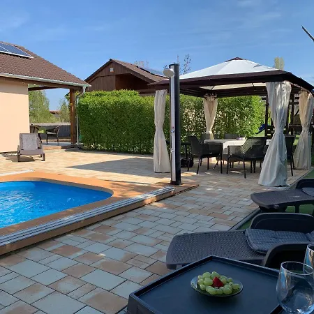 Lägenhet Fullhouse Apartmanhaz