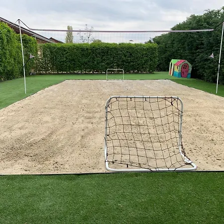 Fullhouse Apartmanhaz Lägenhet