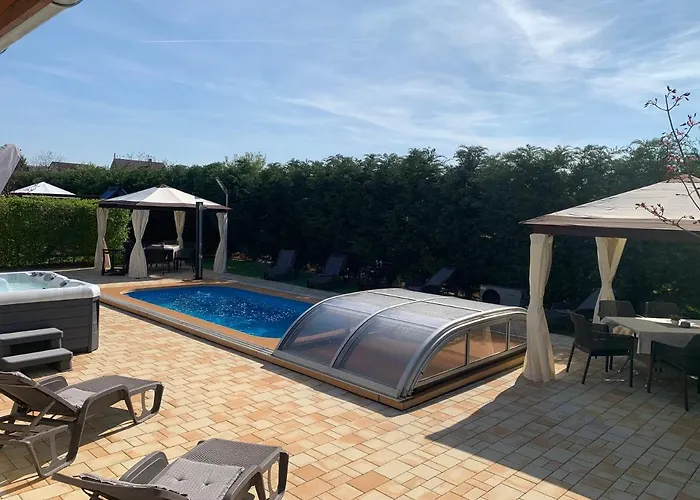 アパート Fullhouse Apartmanhaz *