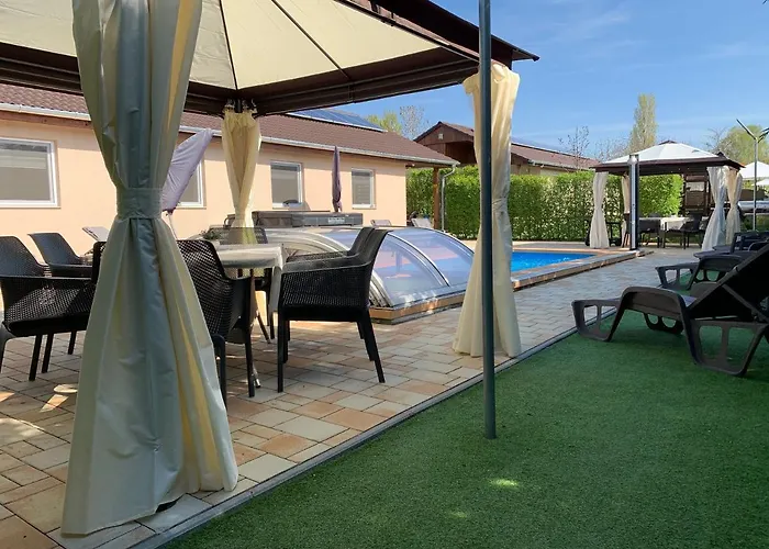 アパート Fullhouse Apartmanhaz *