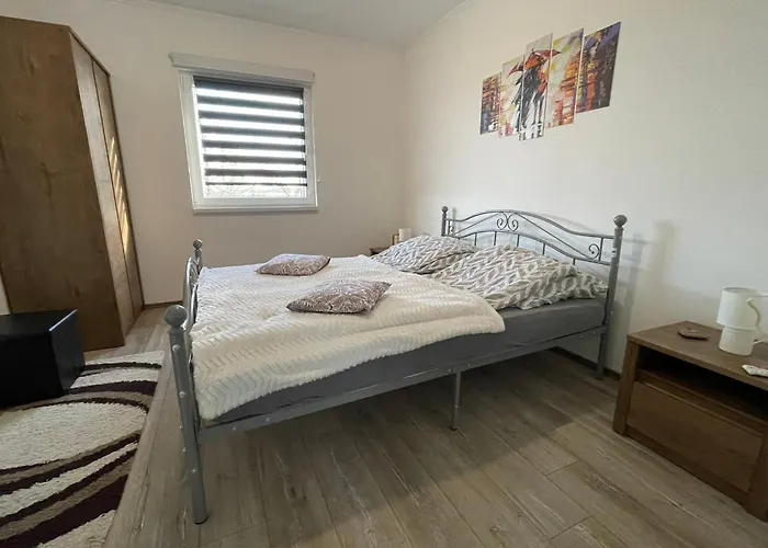 Fullhouse Apartmán Zamárdi